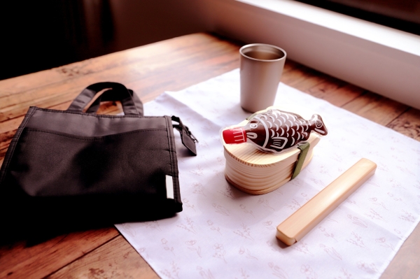 ランチャームダイカット保冷剤弁当箱